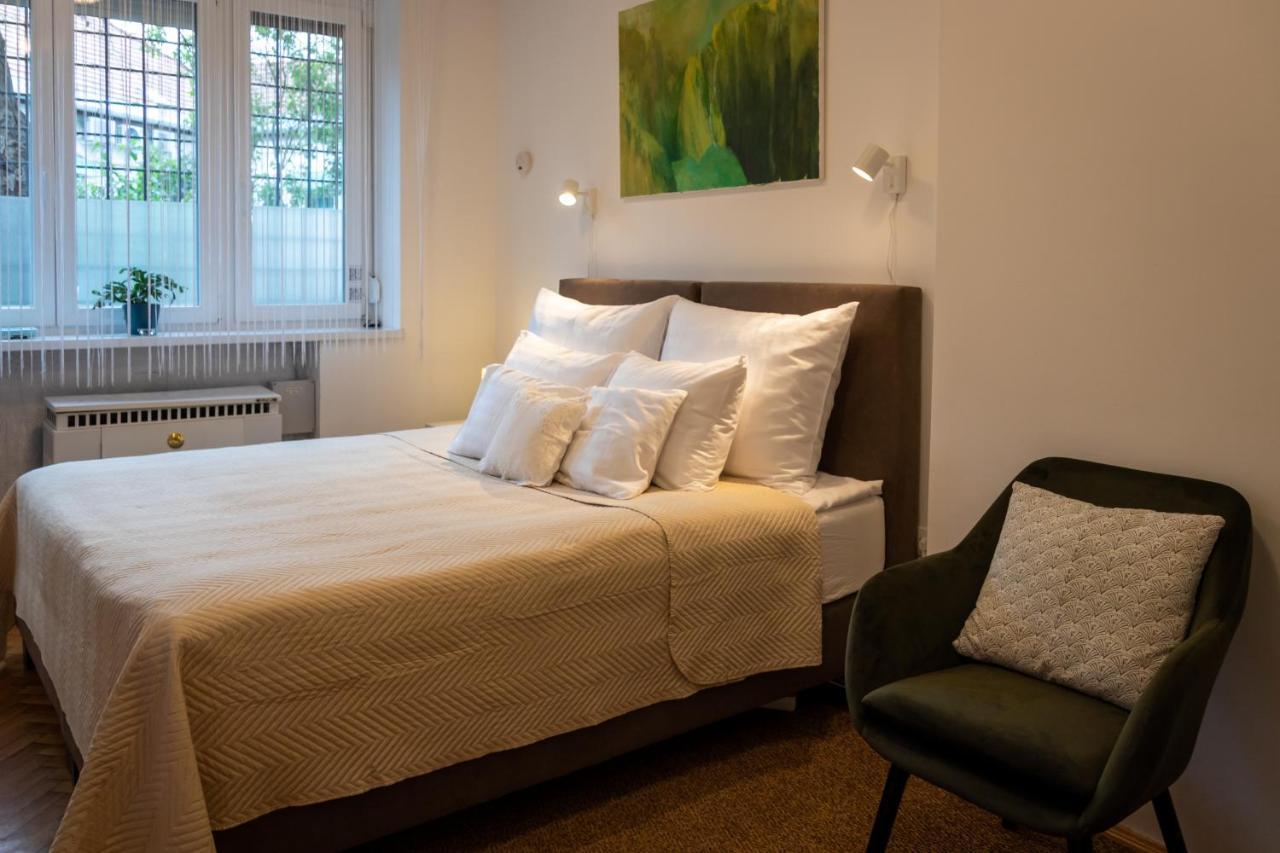 Sunbird Apartman Budapest Exteriör bild