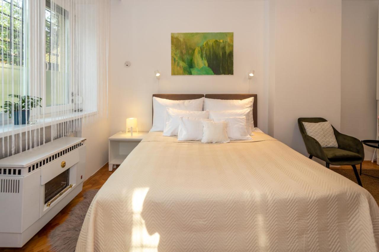 Sunbird Apartman Budapest Exteriör bild