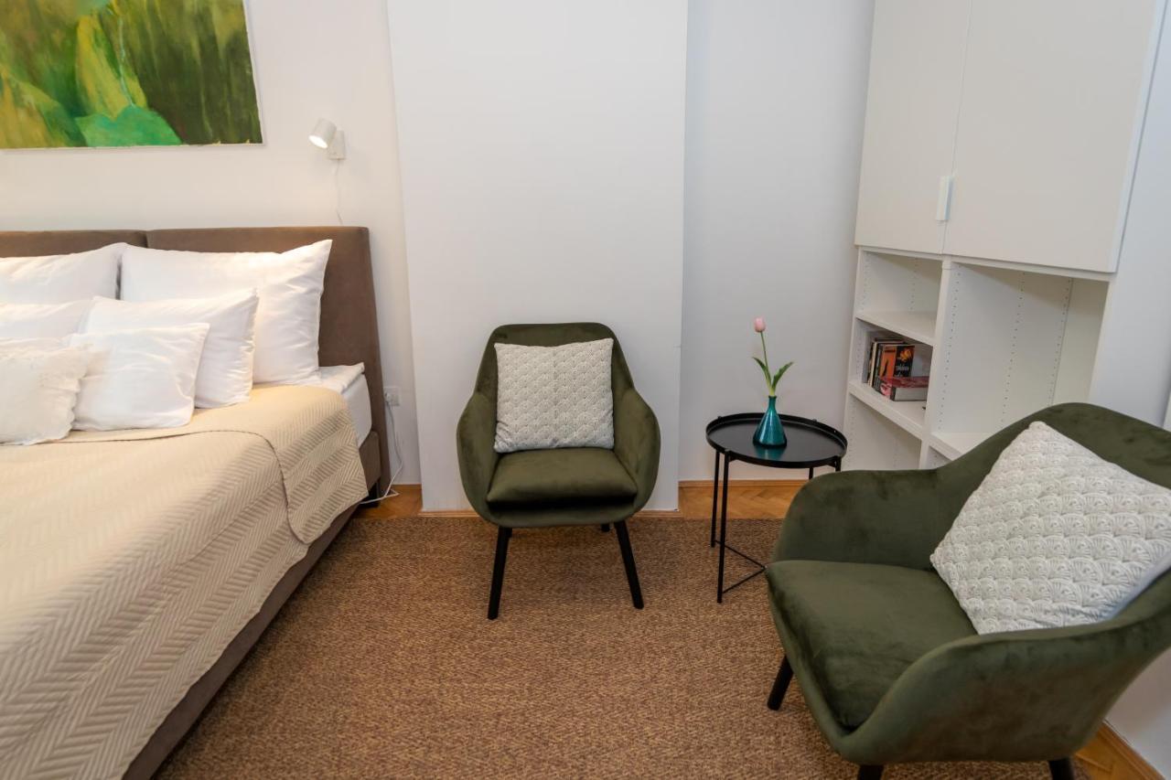 Sunbird Apartman Budapest Exteriör bild